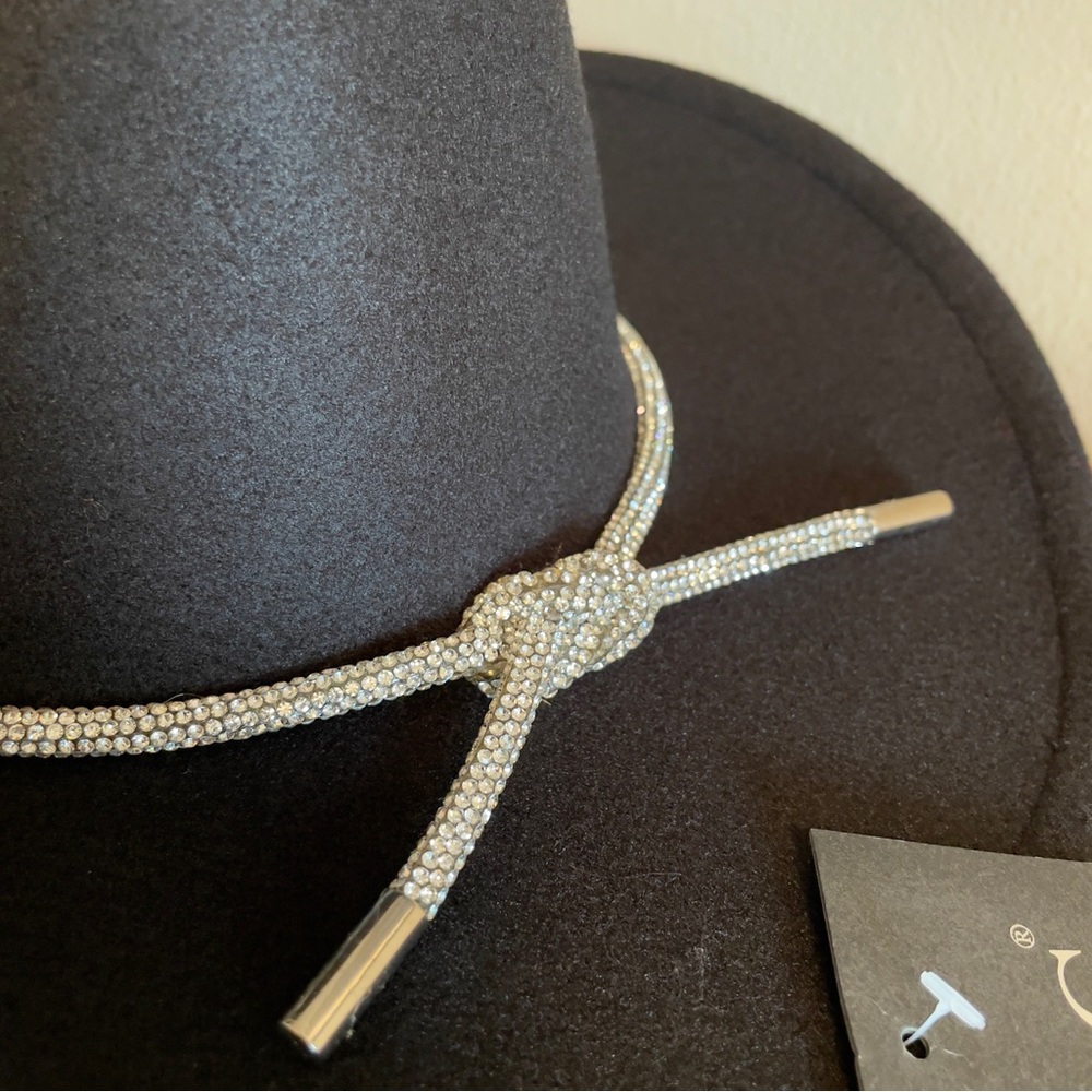 Black Crystal Cowboy Hat – Full Rhinestone Band, Beyoncé-Level Sparkle! NWT✨ - Picture 5 of 16